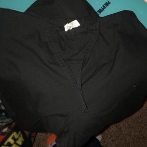 Black scrub set mall top and small petite bottom